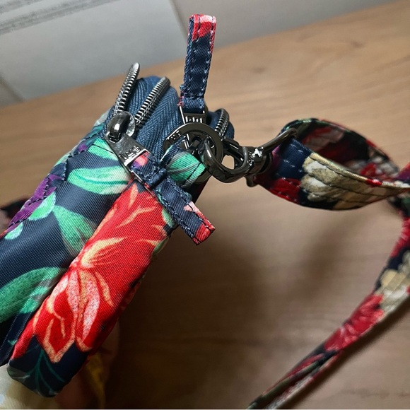 LUG Quilted RFID Convertible Crossbody Coupe 2 NWOT Travel Vacation Floral Print - Picture 13 of 15